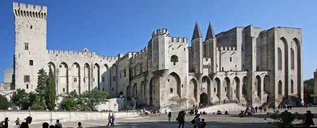 Majestic Palais des Papes: A Testament to Gothic Grandeur in Avignon